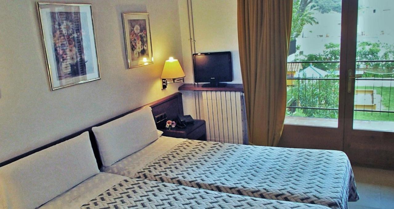Hotel La Masia L'Estartit Luaran gambar