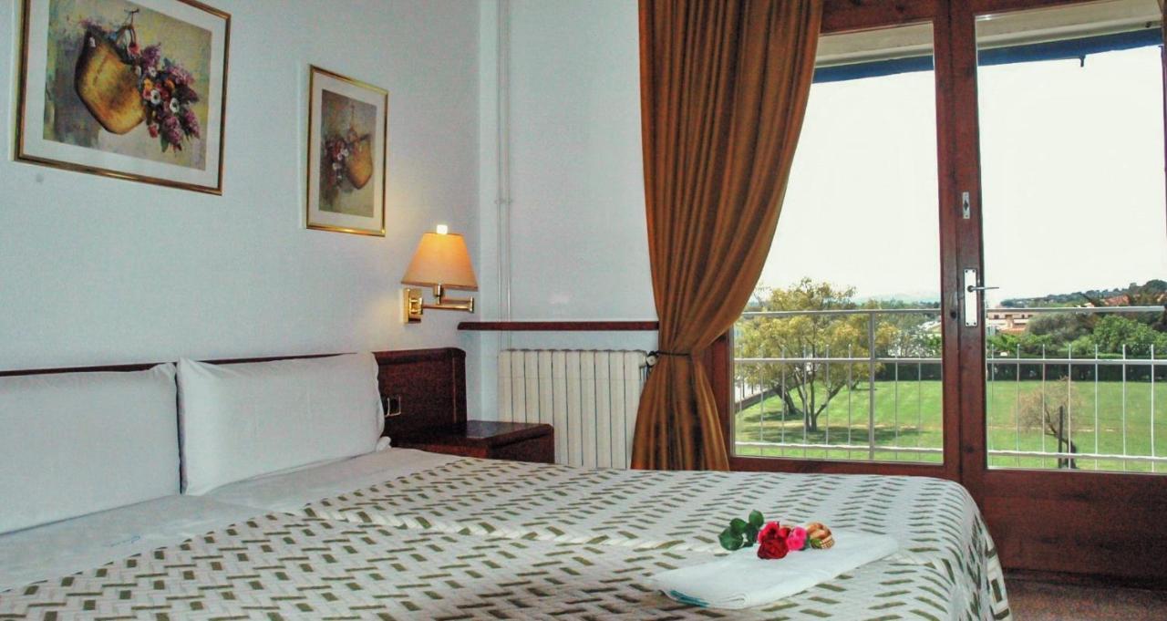 Hotel La Masia L'Estartit Luaran gambar