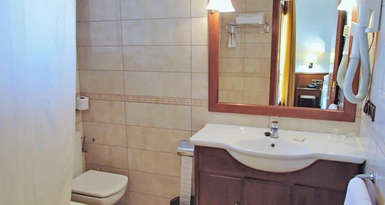 Hotel La Masia L'Estartit Luaran gambar